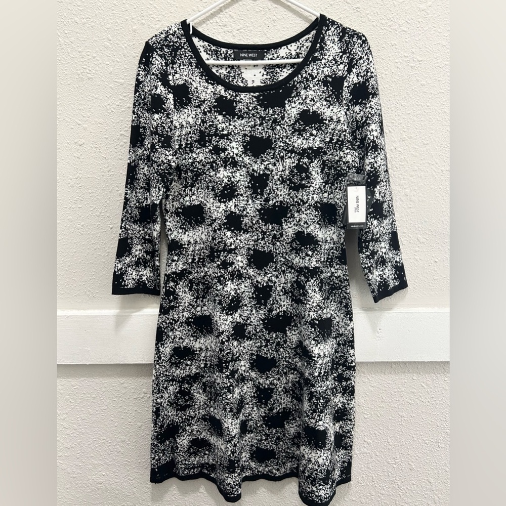 Nine West Black and Ivory Knit 3/4 Sleeve Dress NWT Size Small